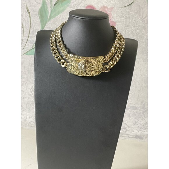 Gold Tone Metal Chain Choker Necklace With Lion Head Medallion Pendant - Picture 1 of 6